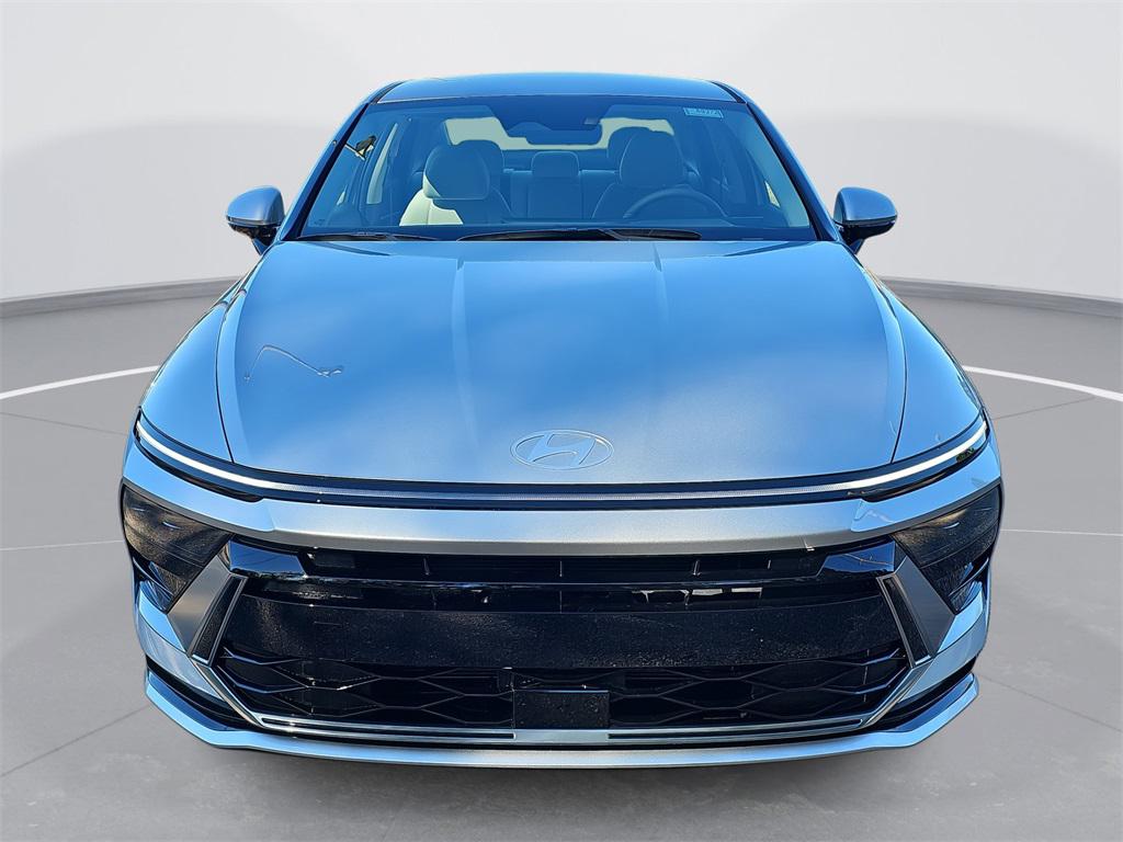 2026 Hyundai Sonata SEL Sport photo 2