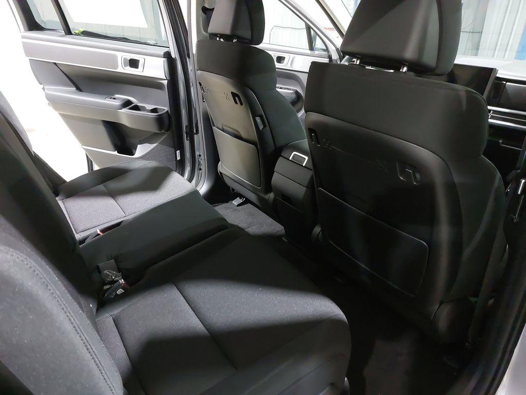 2026 Hyundai Santa Fe SE - Photo 11