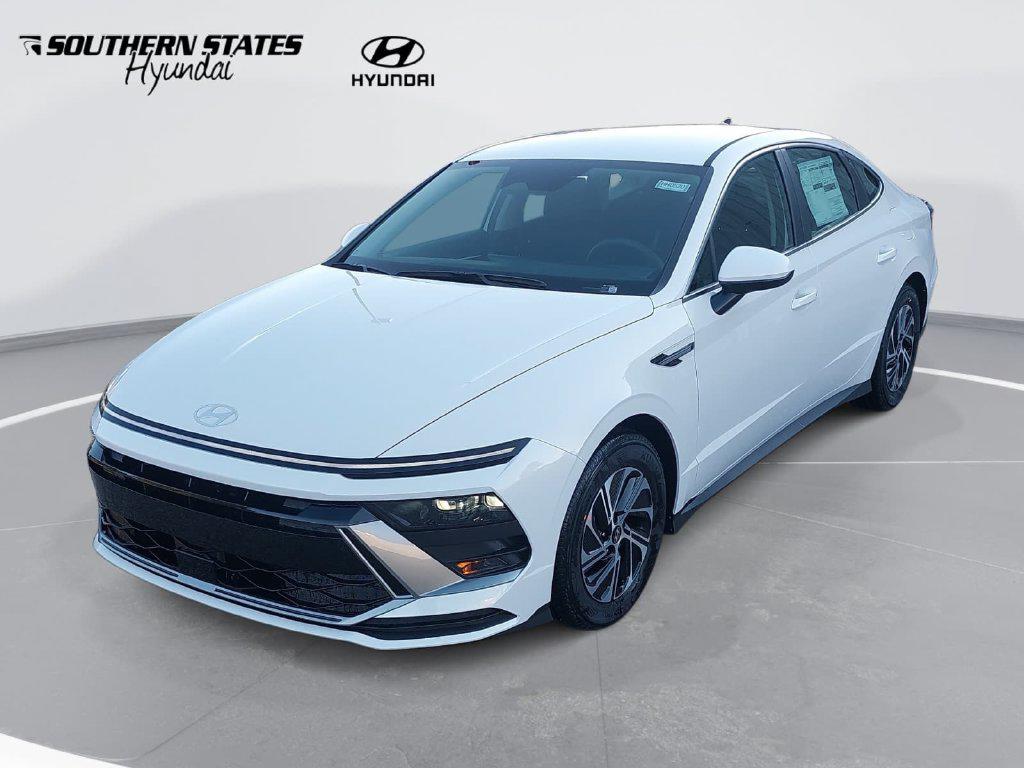 2027 Hyundai Sonata Hybrid Sedan 