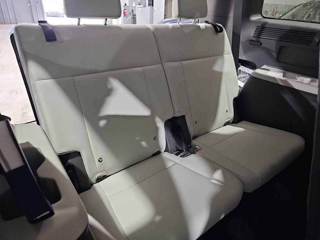 2026 Hyundai Santa Fe SE - Photo 13