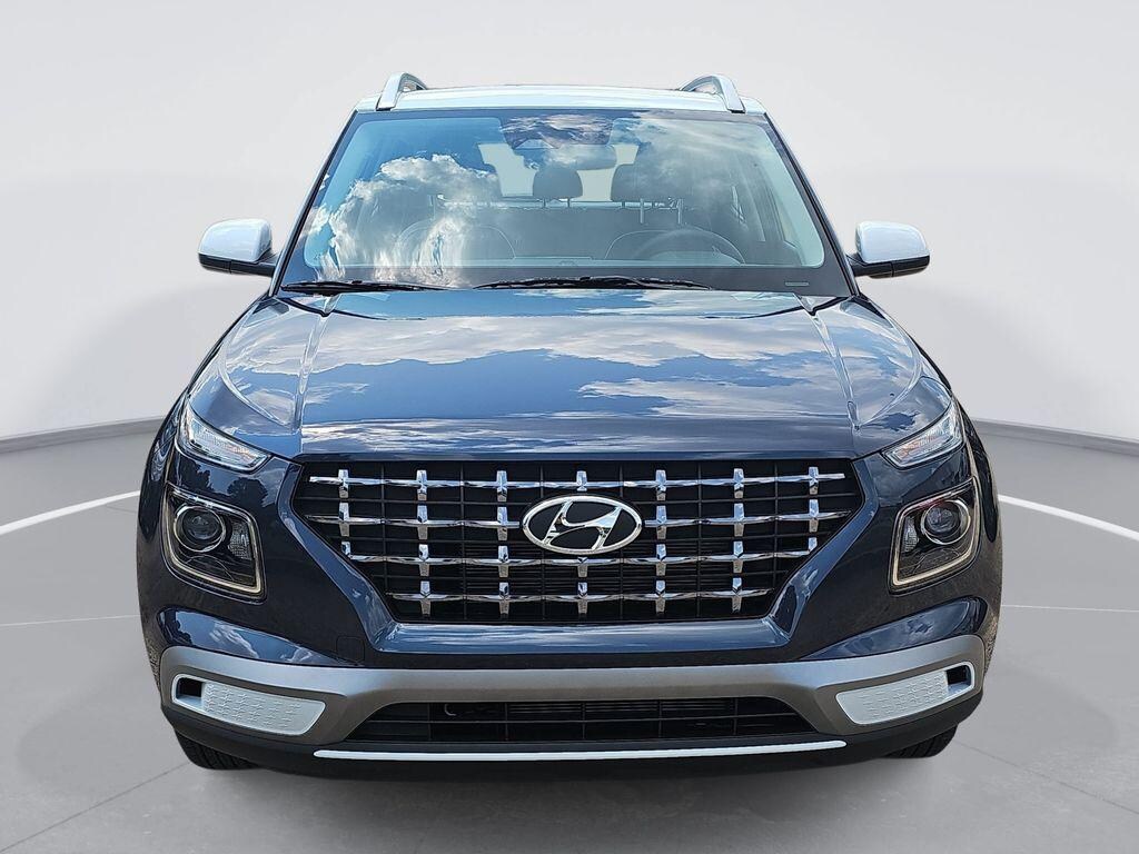 New 2026 Hyundai Venue SEL w/Two-Tone Roof SUV
