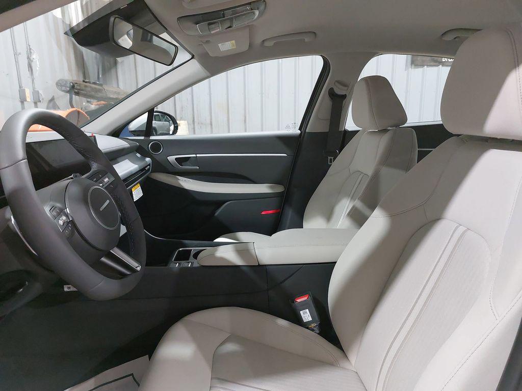 2026 Hyundai Sonata SEL - Photo 14