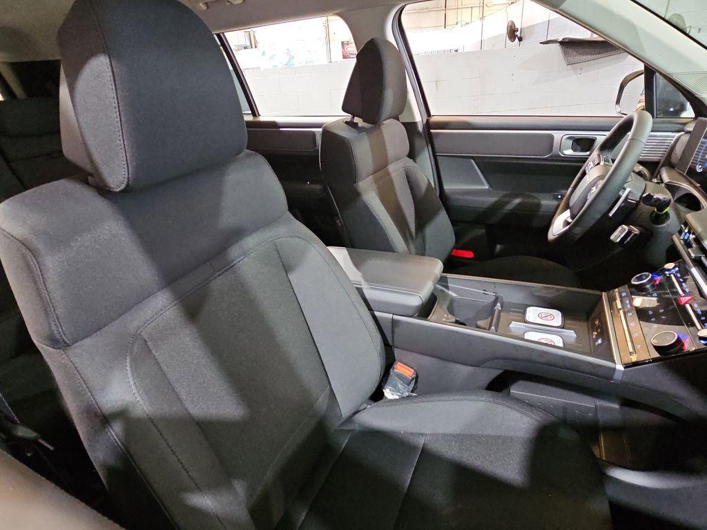 2026 Hyundai Santa Fe SE - Photo 10