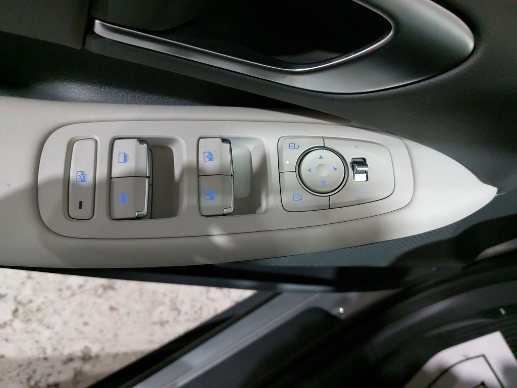 2026 Hyundai Sonata SEL - Photo 26