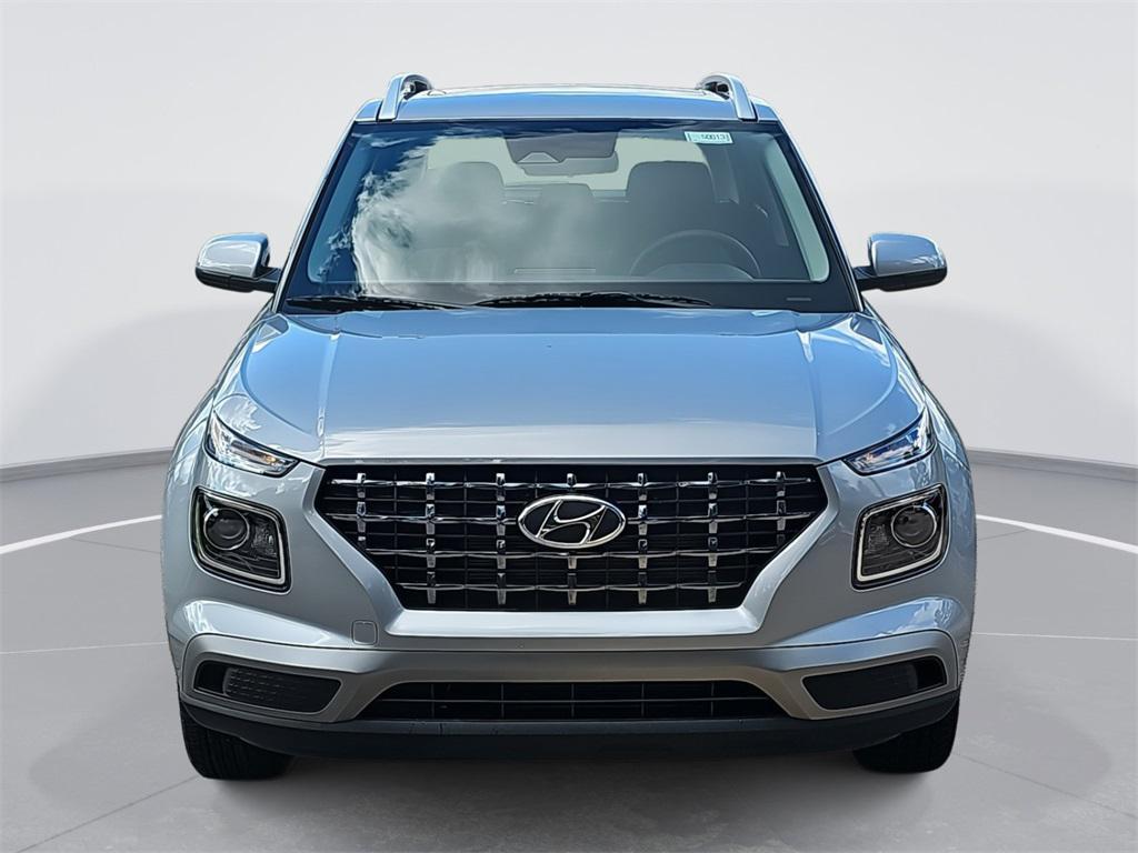 2026 Hyundai Venue SEL photo 2