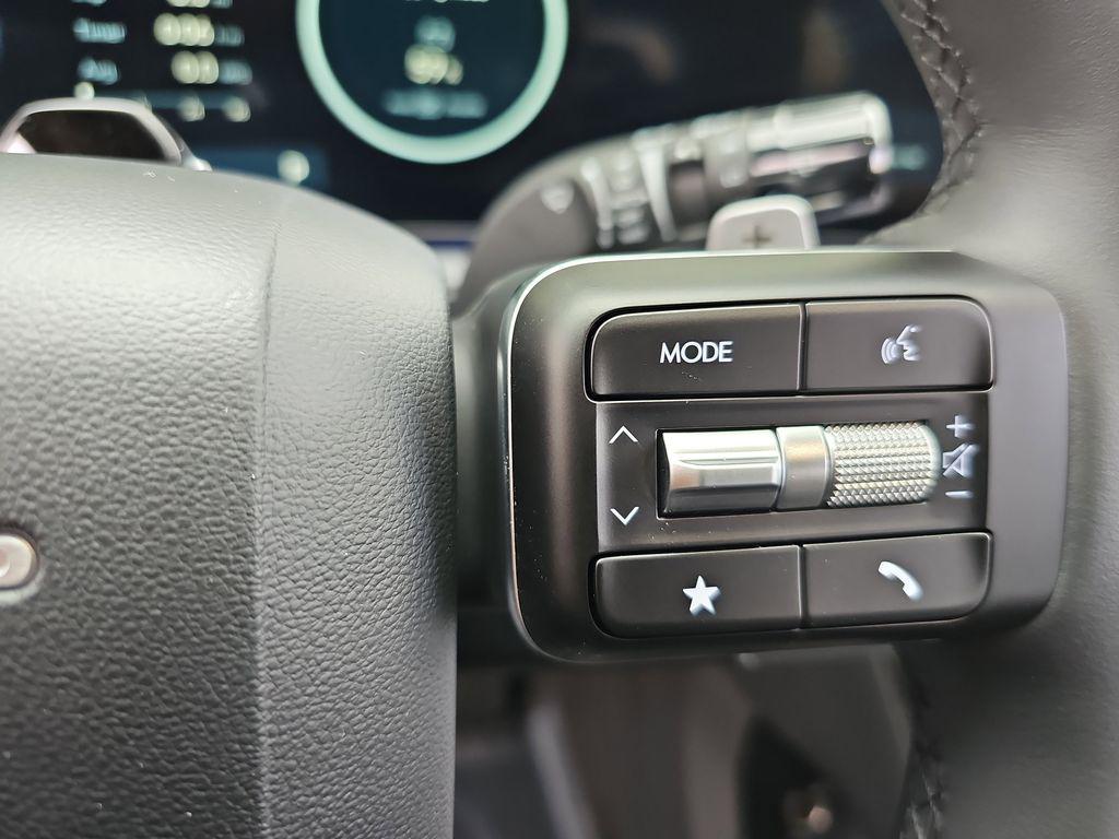 2026 Hyundai Santa Fe Limited - Photo 19