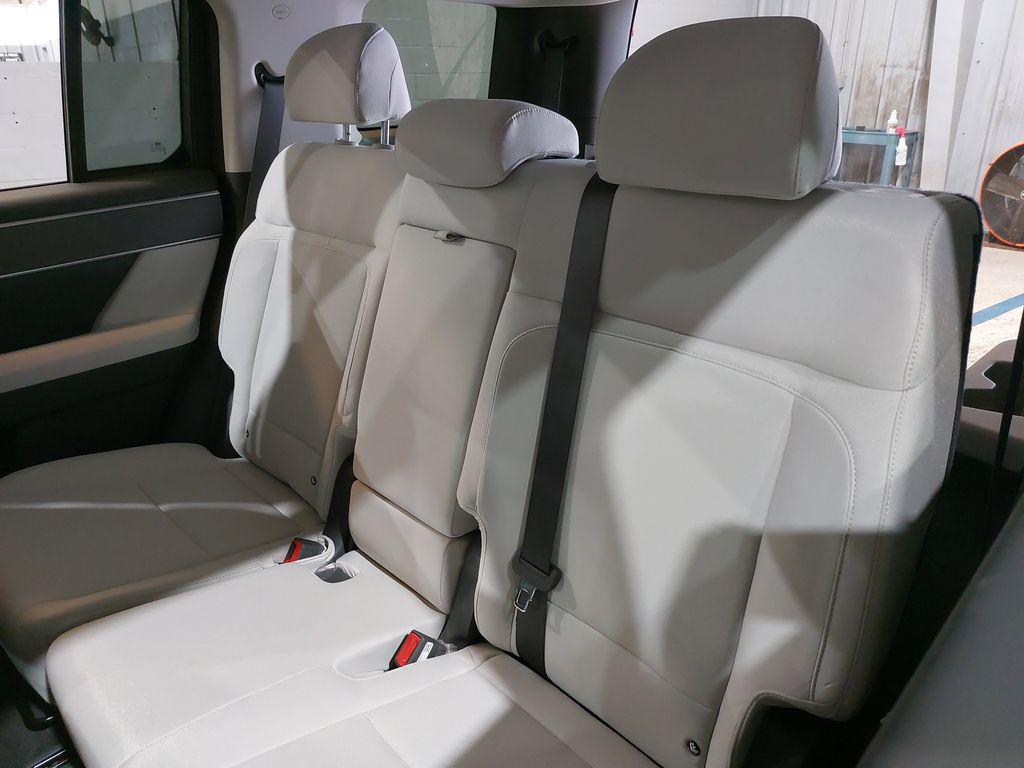 2026 Hyundai Santa Fe SE - Photo 14