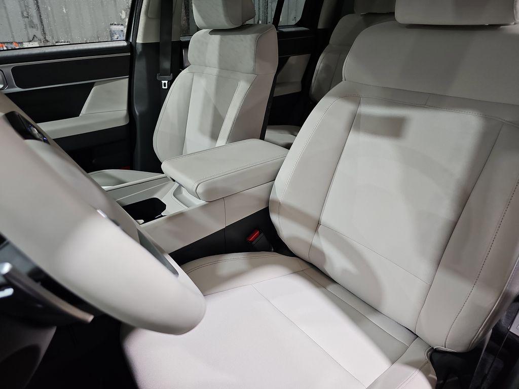 2026 Hyundai Santa Fe SE - Photo 17
