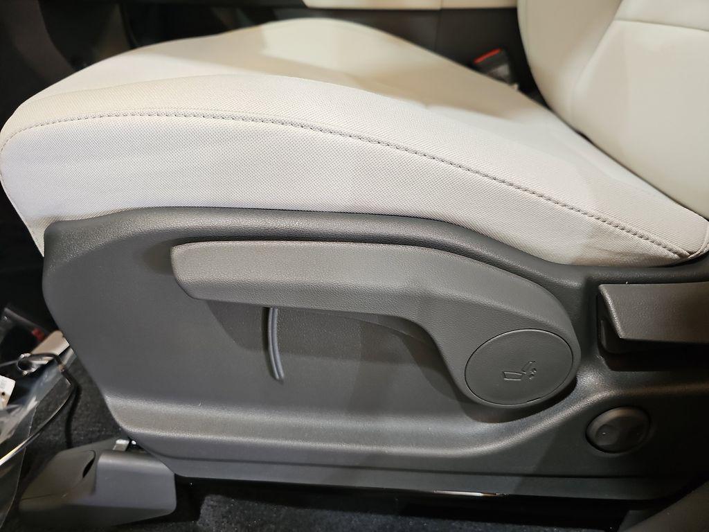 2026 Hyundai Santa Fe SE - Photo 30