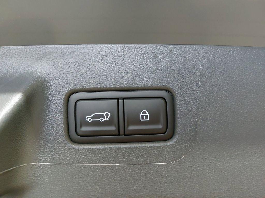 2026 Hyundai Santa Fe SE - Photo 13