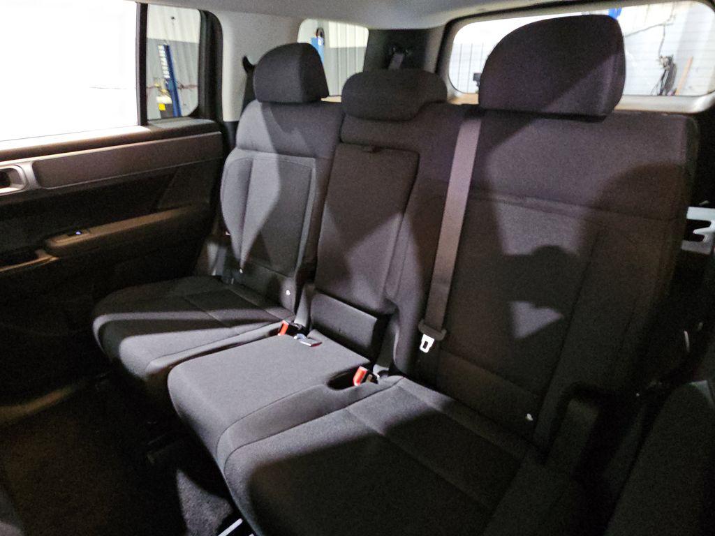 2026 Hyundai Santa Fe SE - Photo 16