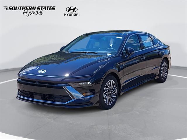 2025 Hyundai Sonata Hybrid