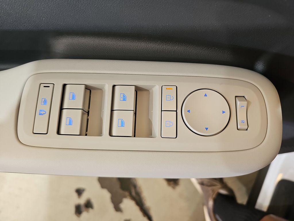 2026 Hyundai Santa Fe SE - Photo 29