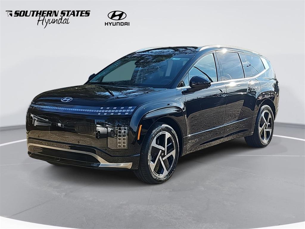 2026 Hyundai Ioniq Base's photo