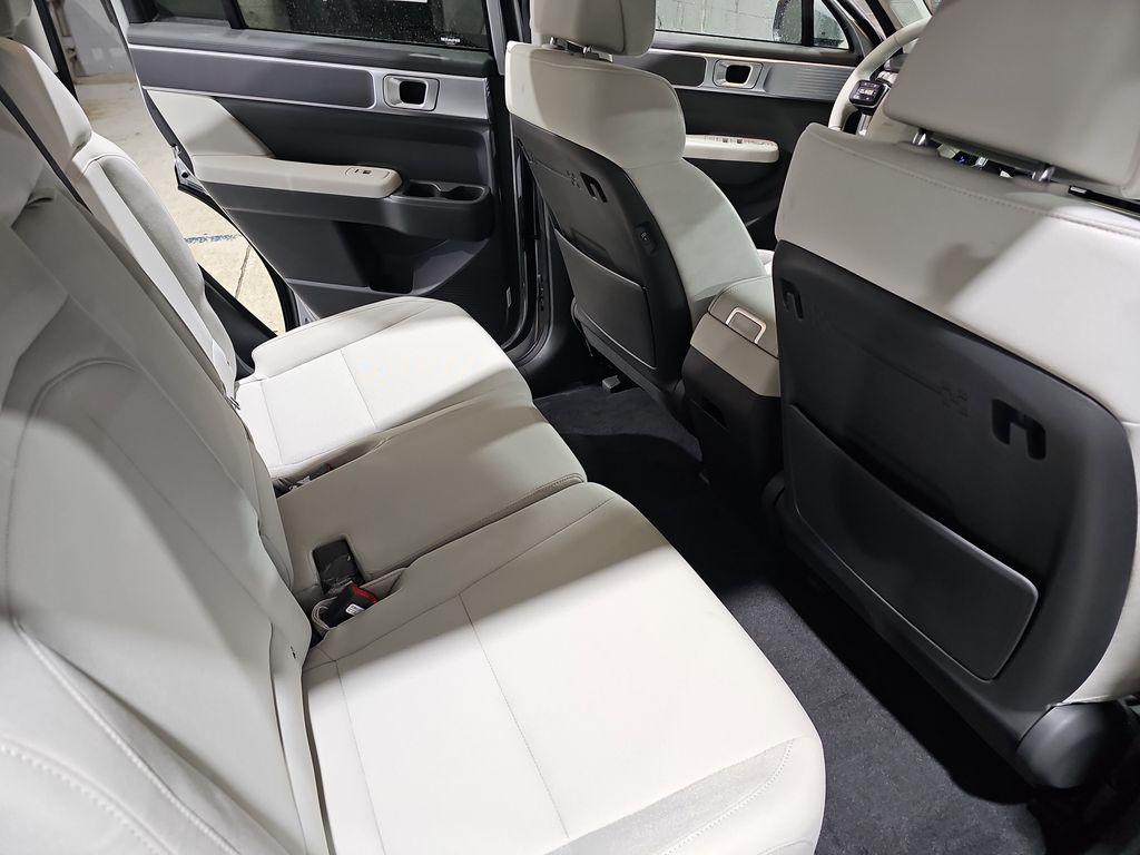 2026 Hyundai Santa Fe SE - Photo 11