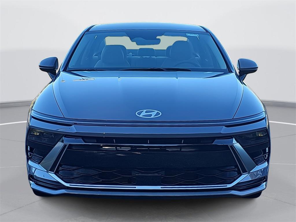 2026 Hyundai Sonata SEL Sport photo 2
