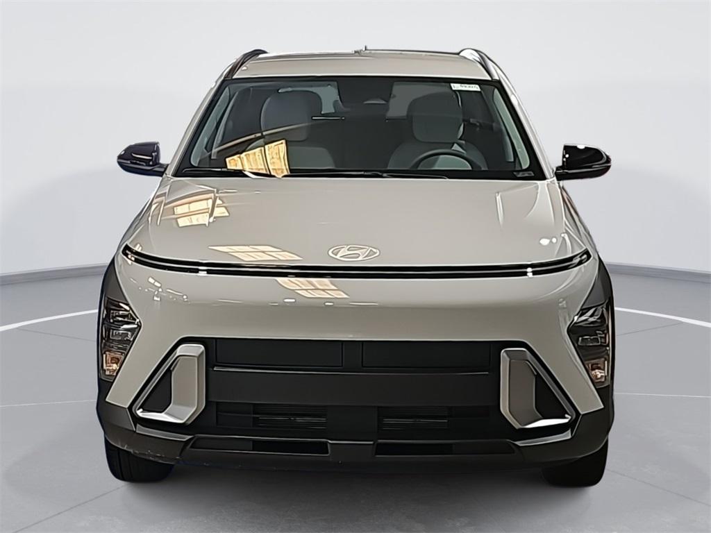 2026 Hyundai Kona SEL photo 2