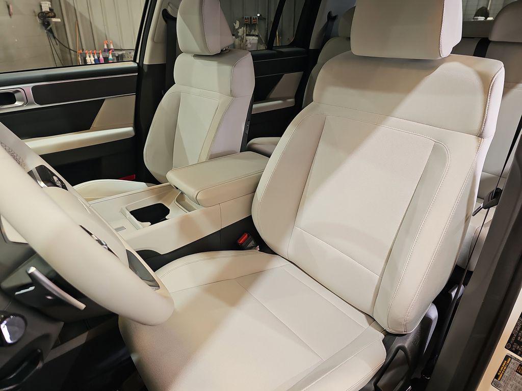 2026 Hyundai Santa Fe SE - Photo 17