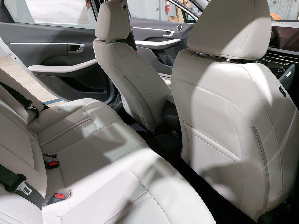 2026 Hyundai Sonata SEL - Photo 11