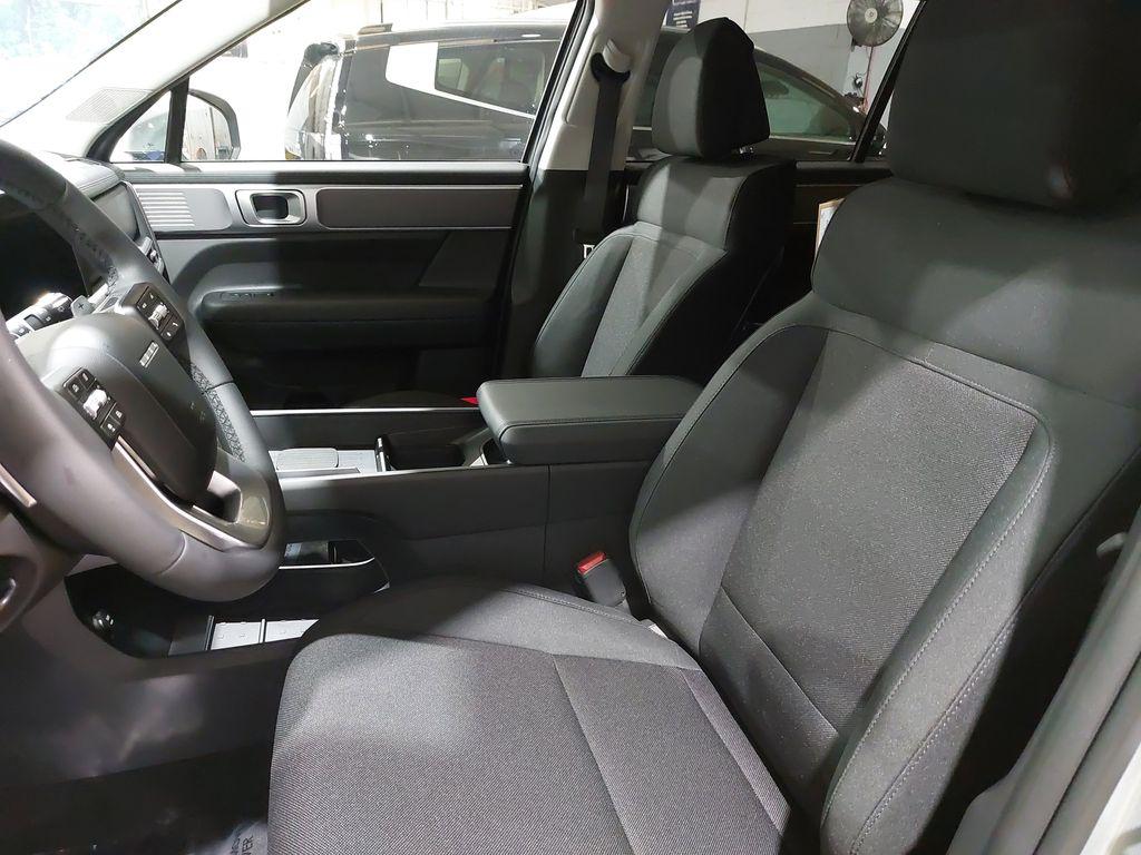 2026 Hyundai Santa Fe SE - Photo 16