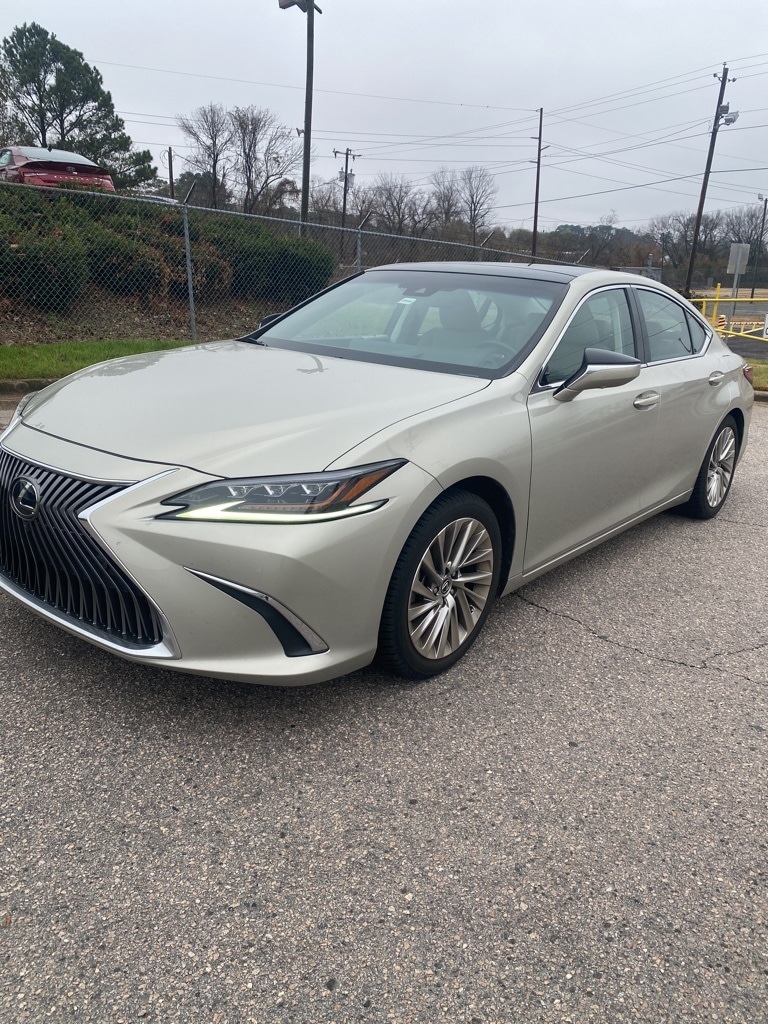 2020 Lexus ES 350 Ultra Luxury's photo
