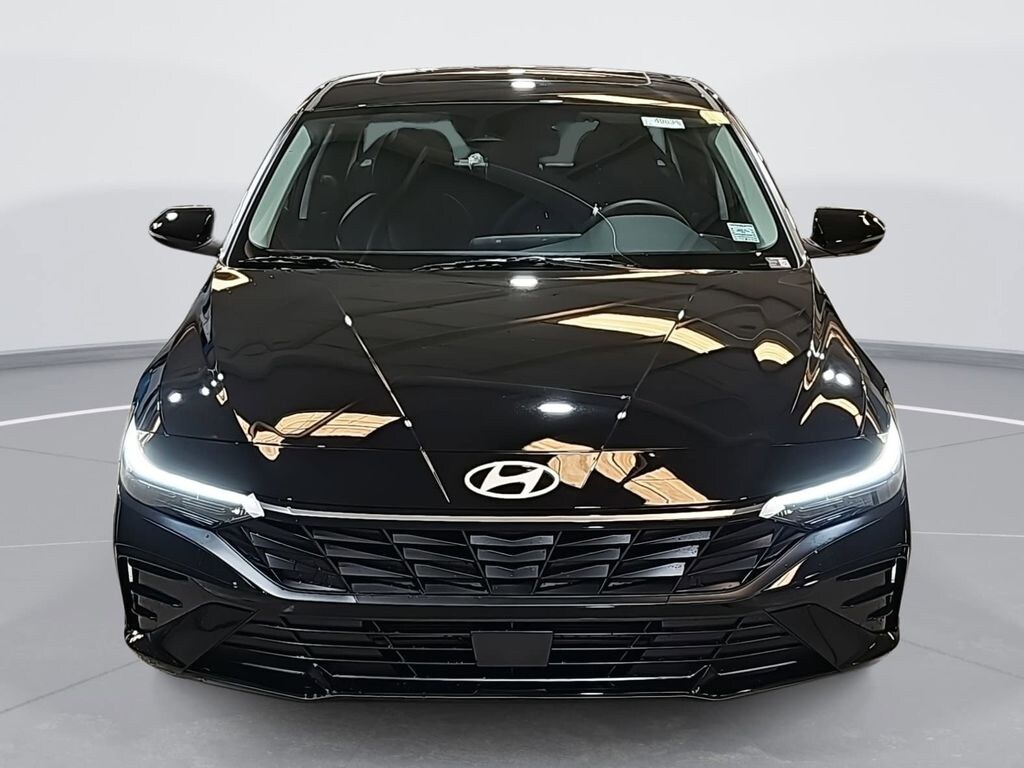 New 2026 Hyundai Elantra Limited Sedan