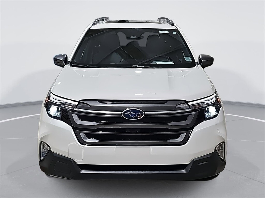 2026 Subaru Forester Premium photo 2