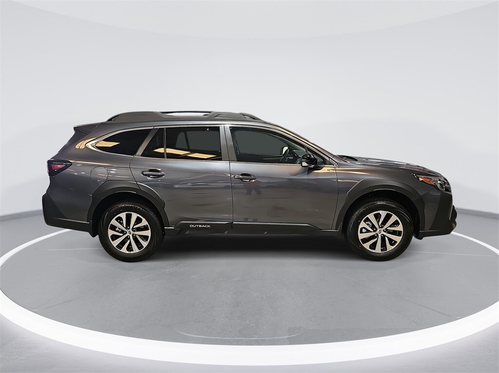 2025 Subaru Outback Premium photo 4