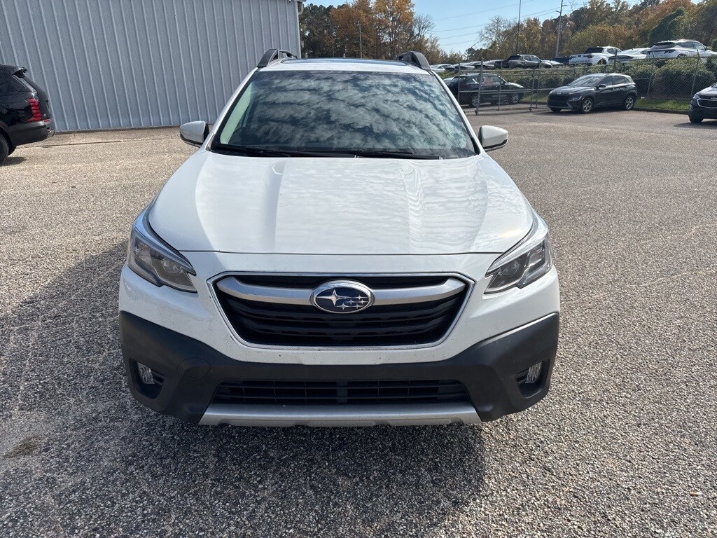 2022 Subaru Outback Limited photo 2