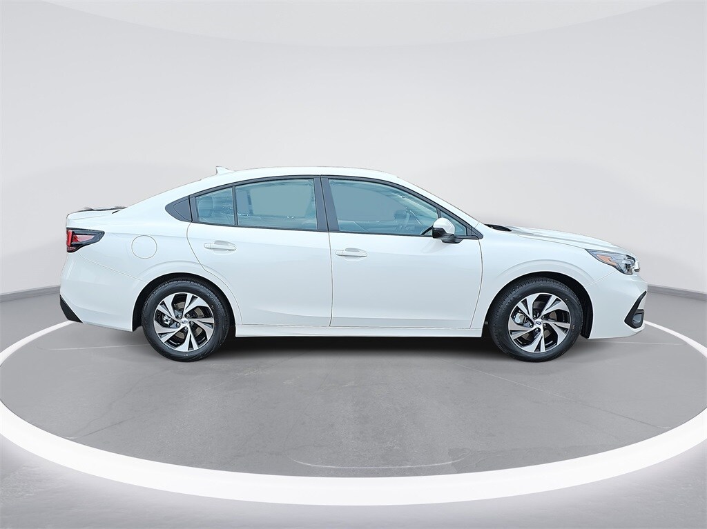 2025 Subaru Legacy Premium photo 3