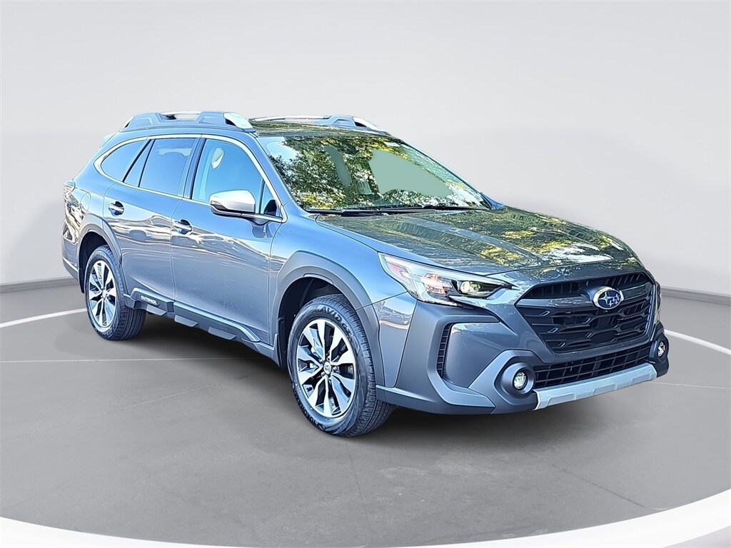 2025 Subaru Outback Touring XT photo 3