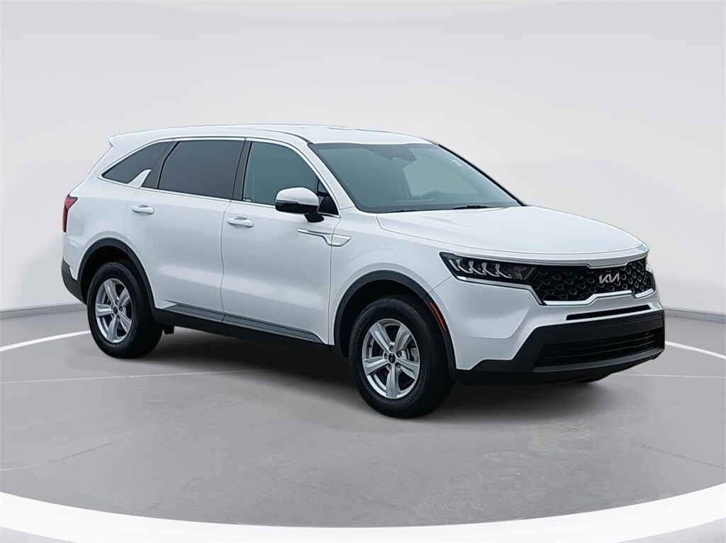 Used 2023 Kia Sorento LX SUV