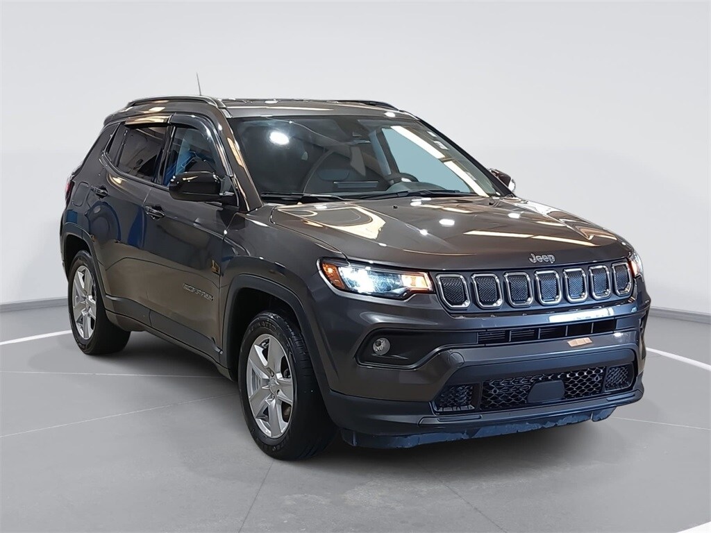 Used 2022 Jeep Compass Latitude SUV