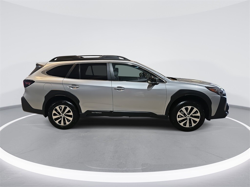 2025 Subaru Outback Premium photo 4