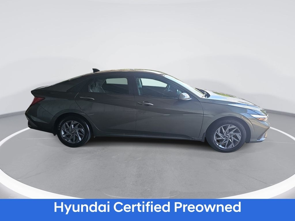 Used 2025 Hyundai Elantra Hybrid Blue Sedan