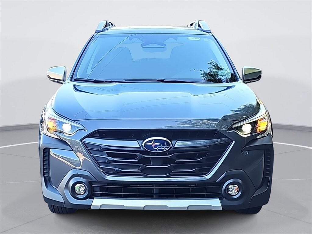 2025 Subaru Outback Touring XT photo 2