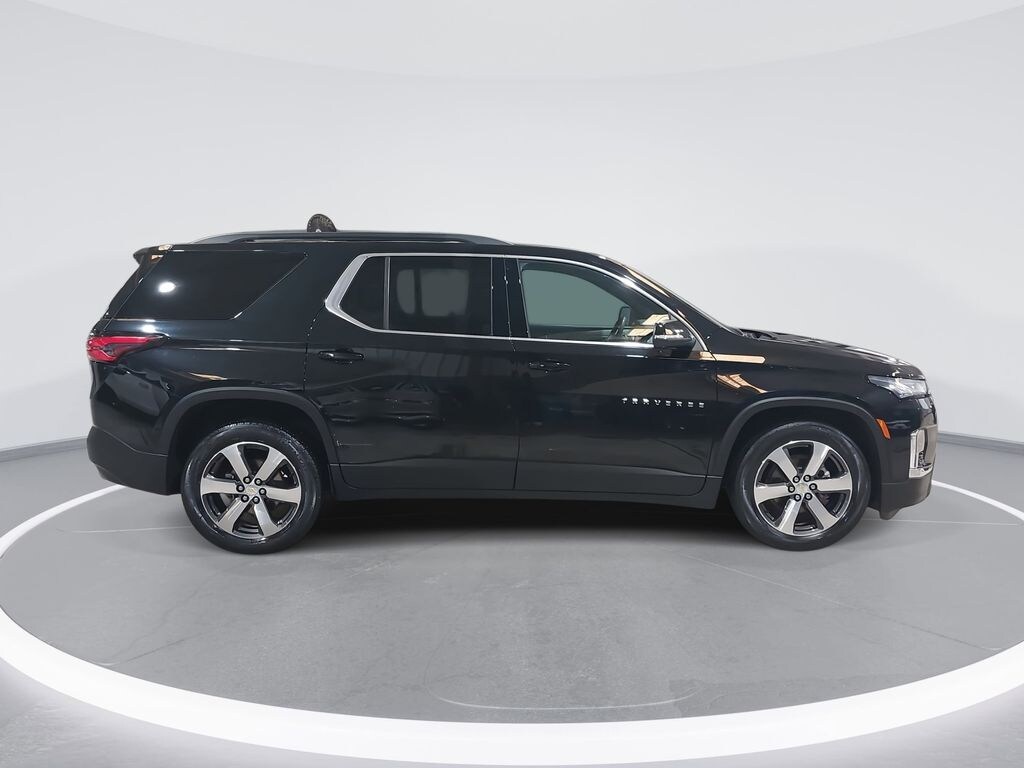 Used 2022 Chevrolet Traverse LT Leather SUV