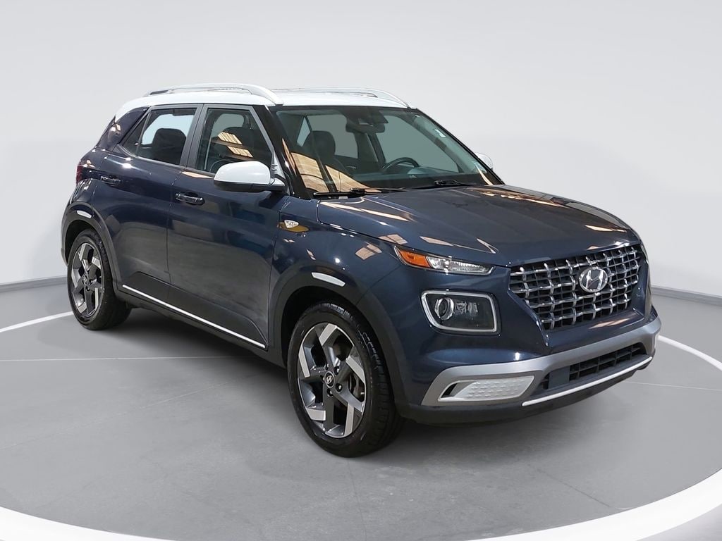 Used 2022 Hyundai Venue Limited SUV