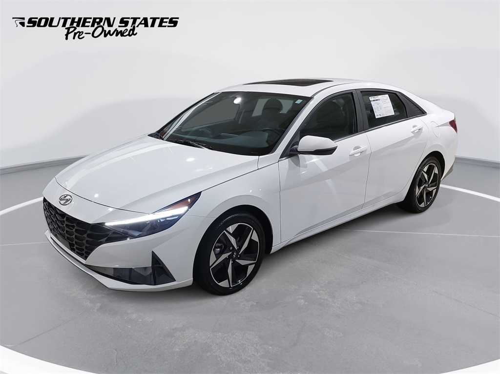 2023 Hyundai Elantra Limited's photo