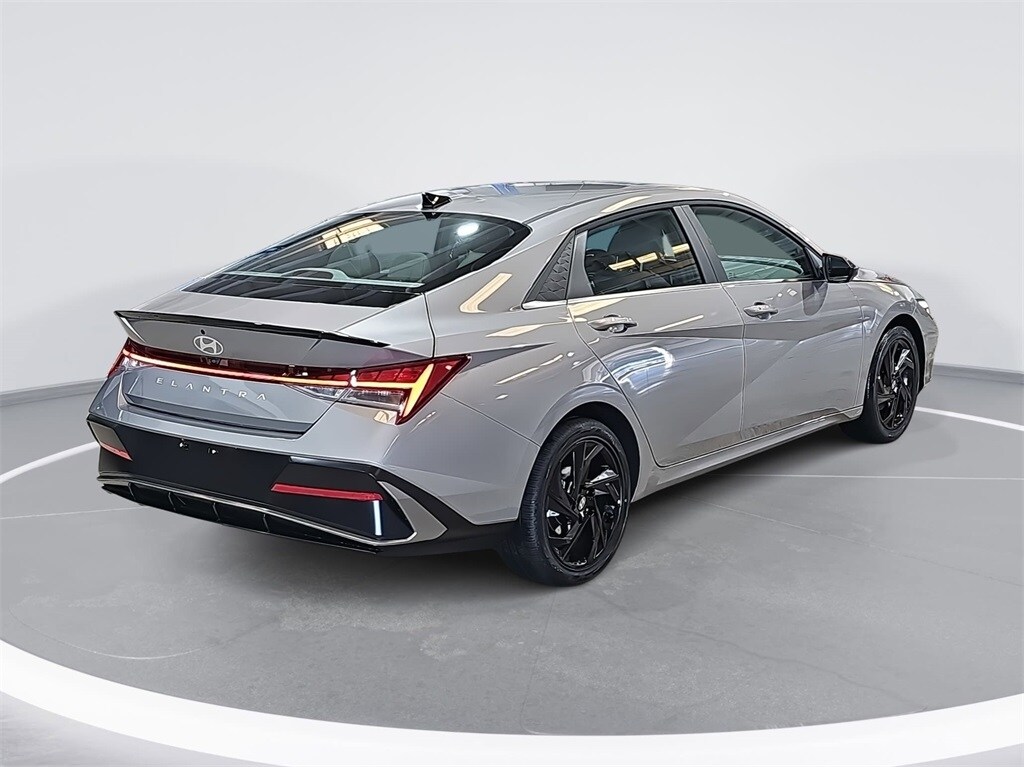 New 2026 Hyundai Elantra SEL Sport Sedan