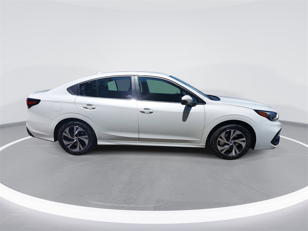 2025 Subaru Legacy Premium photo 4