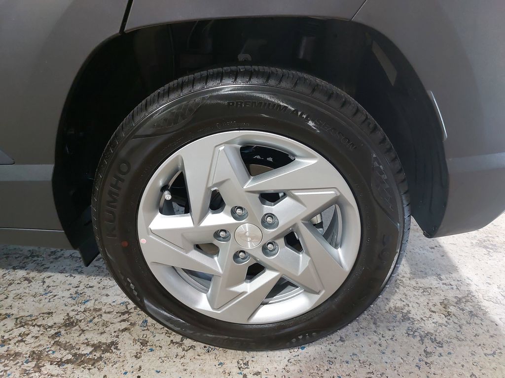 2026 Hyundai Kona SE - Photo 34