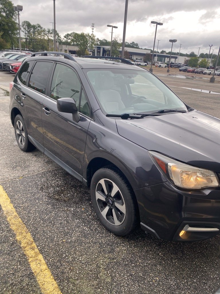 Used 2017 Subaru Forester 2.5i Premium SUV