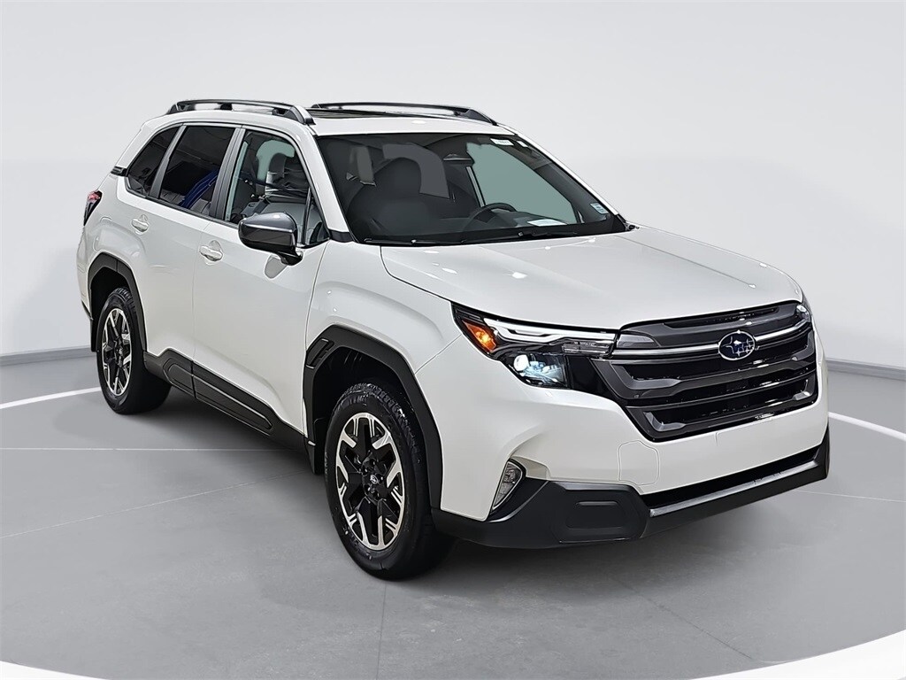 2026 Subaru Forester Premium photo 3