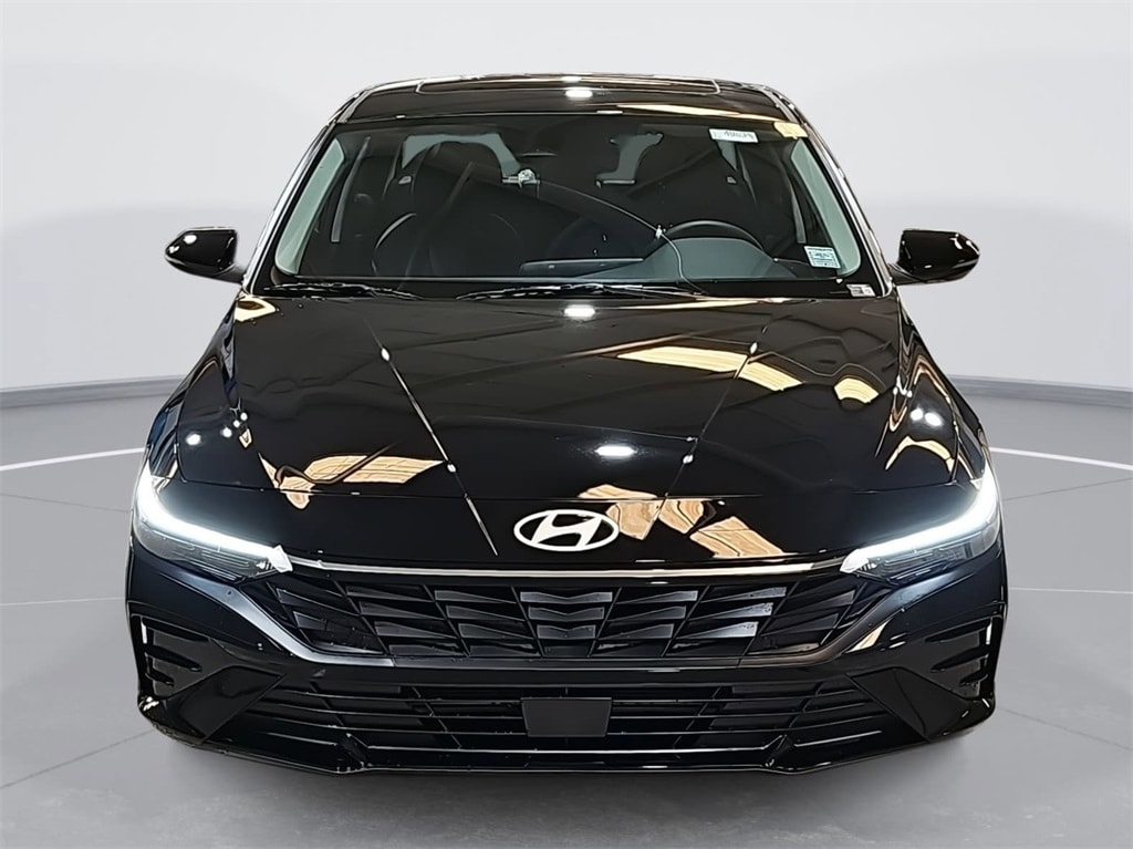 New 2026 Hyundai Elantra Limited Sedan