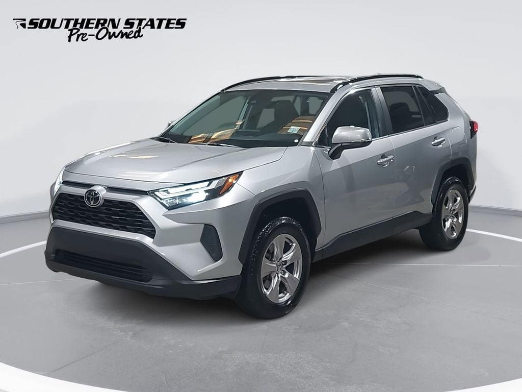 2022 Toyota RAV4 XLE