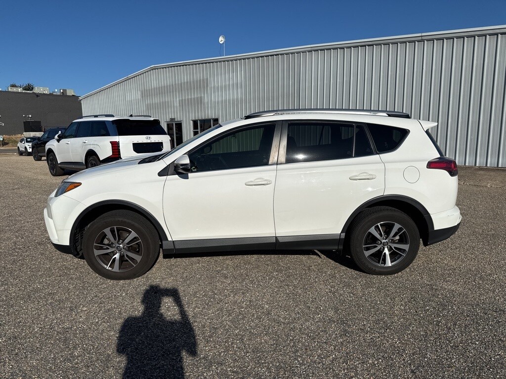 Used 2016 Toyota RAV4 XLE SUV