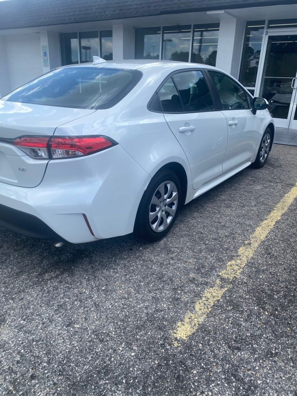 Used 2024 Toyota Corolla LE Sedan
