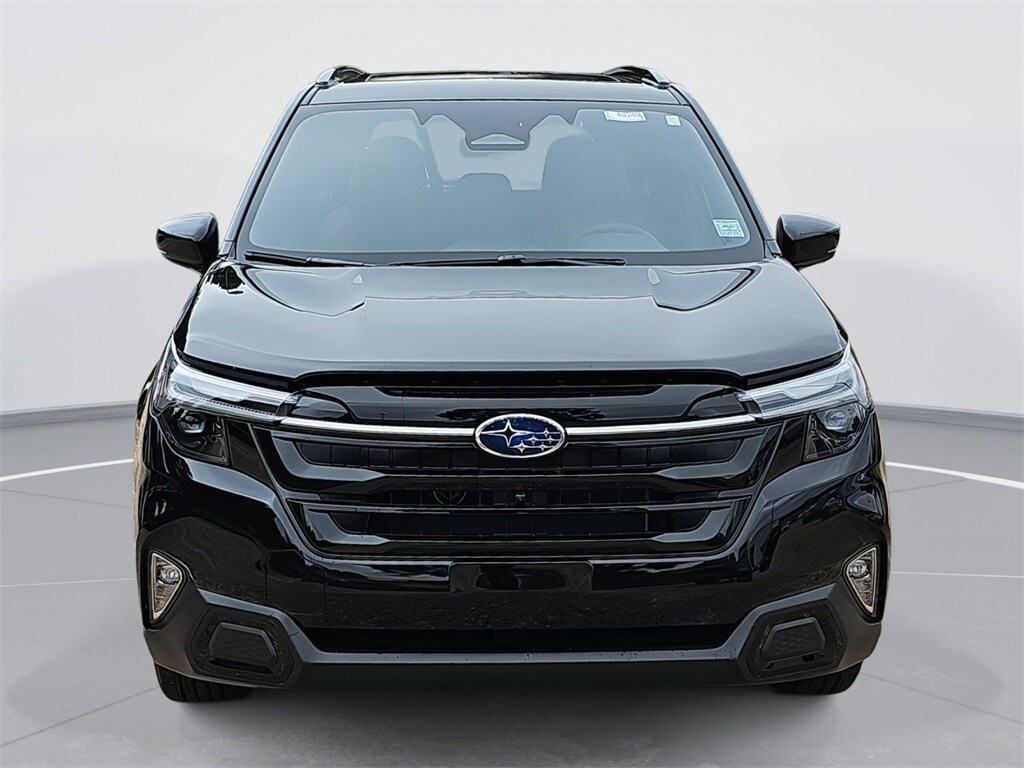 2025 Subaru Forester Touring photo 2
