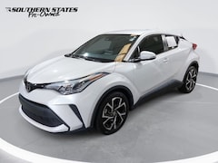 2022 Toyota C-HR XLE SUV NMTKHMBX8NR147379